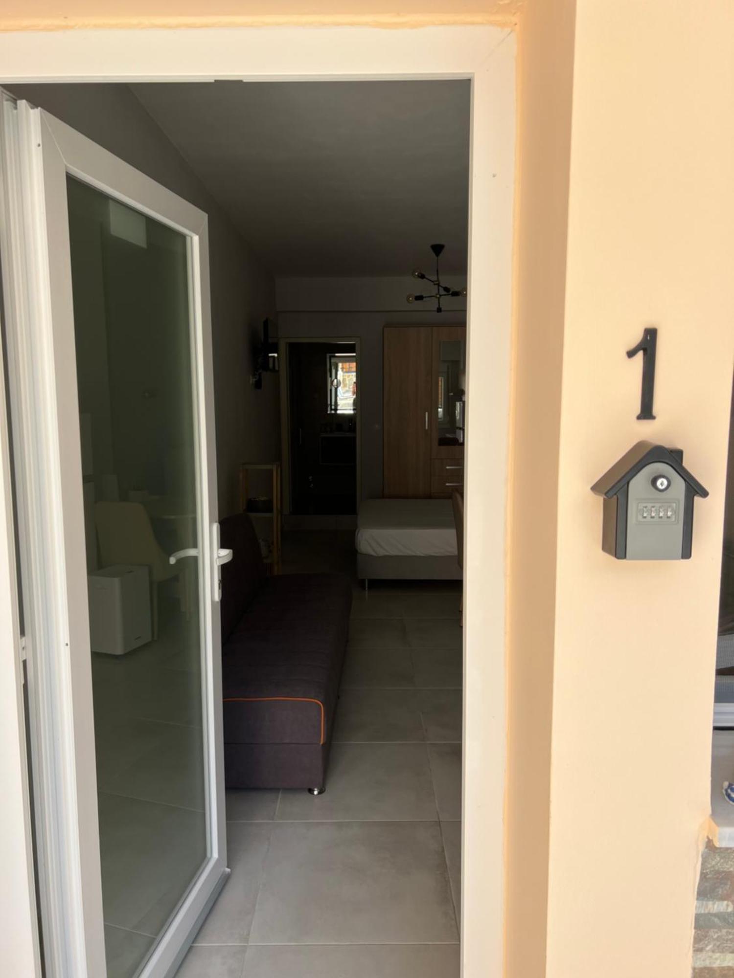 Tillo Apartments Sívota Dış mekan fotoğraf